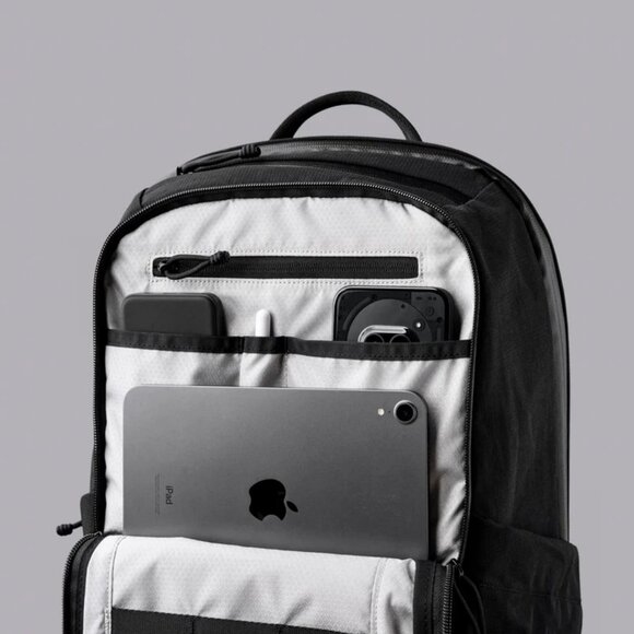 ALPAKA Elements Backpack Pro Review | Pack Hacker NWT Alpaka Elements Backpack Pro Black | Axoflux 400D Ripstop Nylon